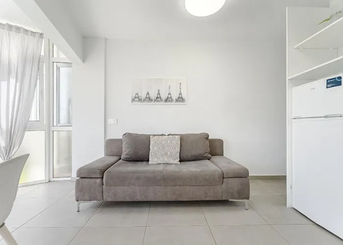 Rising Sun In Complex Terrazas דירה *